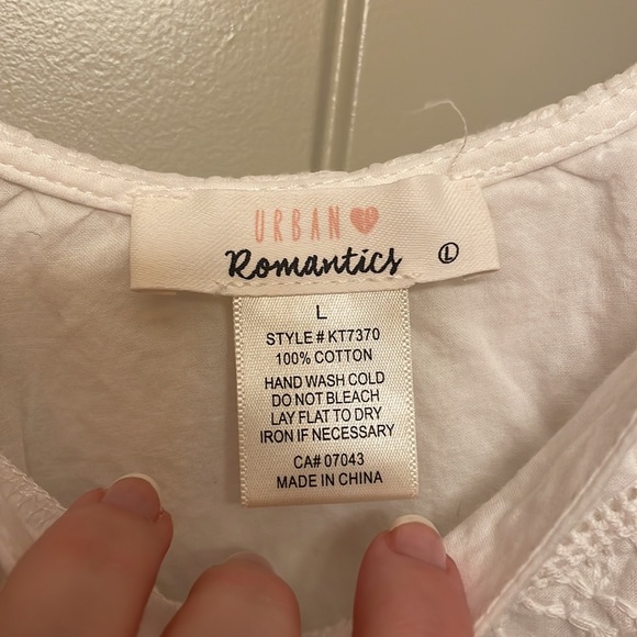 White Embroidered Tank Top - Picture 6 of 6